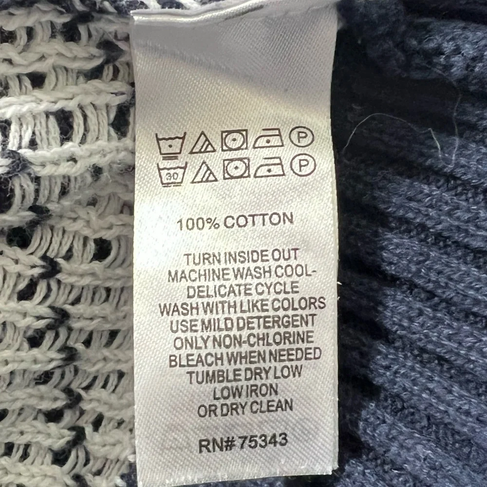 Aspen Polar Bear/Snow Flake Sweater - Picture 5 of 5